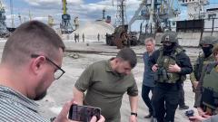 Украина РУ. Денис Пушилин дает пресс-конференцию в порту Мариуполя от 28.04.2022
